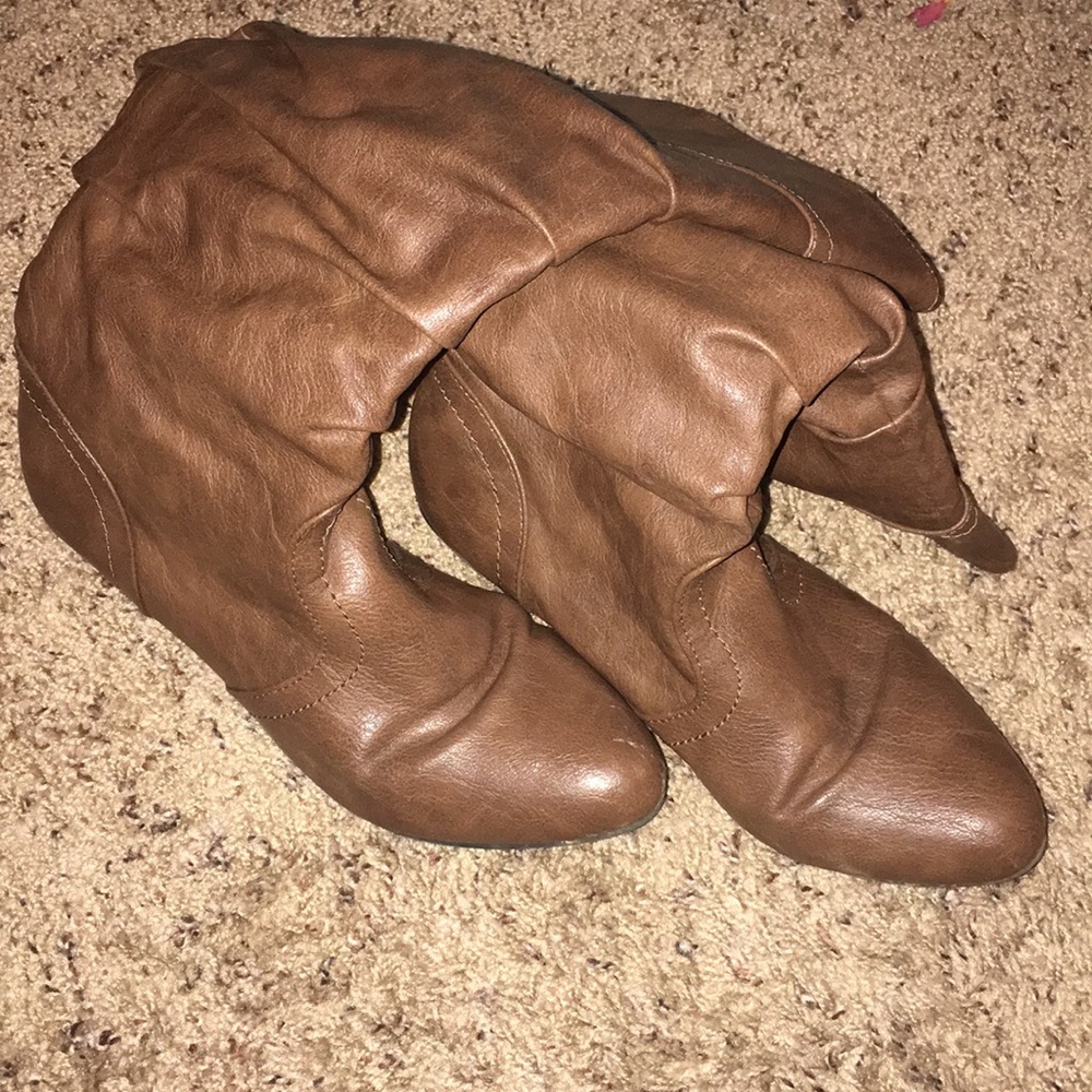 Brown boots